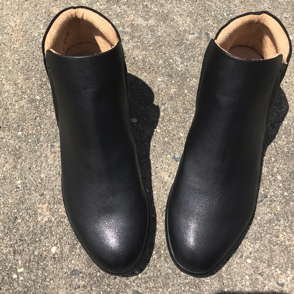 NATURALIZER - Picture 2 of 6